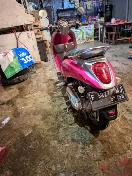 Scoopy 2010 plat F kab