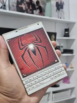 BlackBerry Q30 Passport Original LTE Kolektor item Rare