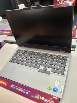 Lenovo Intel core i7 8/512 Gb