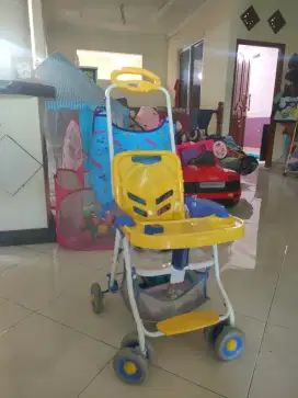 Stoller untuk makan