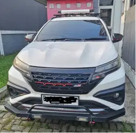 Toyota Rush Matic Putih Tahun 2018 tangan pertama