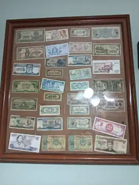 Dijual koleksi uang kertas lama luar negeri dan dlm negeri