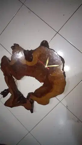 jam dinding kuno