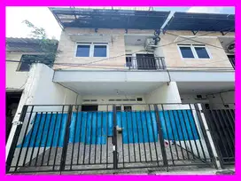 Dhyana Disewa rumah ukuran 4x11m di Tanjung Duren