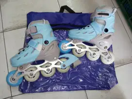 Mainan Anak Sepatu Roda Full Cover