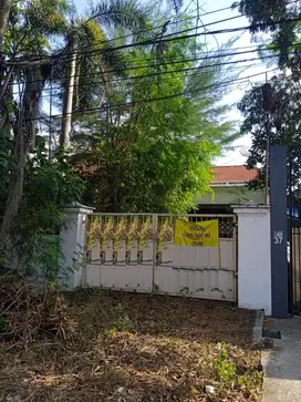 rumah dijual jalan kemuning surabaya