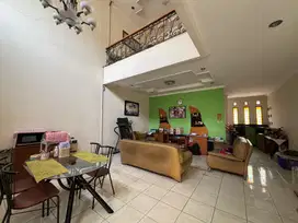 Rumah Nyaman Mekar Wangi Taman Depan Belakang