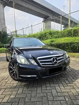 Mercy E300 Avangarde KM Low Hitam 2010 Good ConditioN TDP Hanya 10Jt (