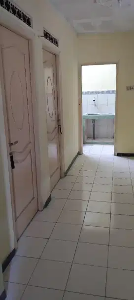Di kontrakan rumah