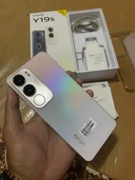 Vivo y19s 4/128 GB fullset no minus bergaransi jual harga pas net gan.