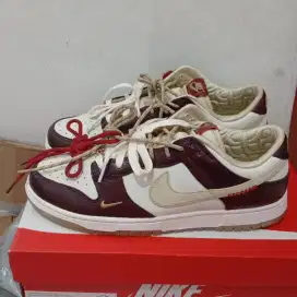 Sepatu Nike Dunk Low LX Year of The Snake Size 44