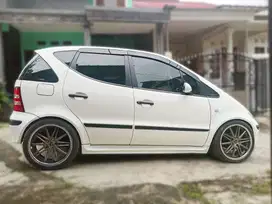 Mercedes Benz A140/w168 putih manual