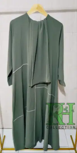 Gamis motif kotak kotak