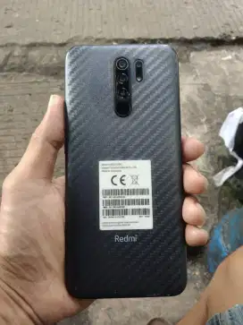 Assalammualaikum. Dijual hp Redmi 9 ram 4+1GB/64 mulus no minus