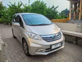 2014 Honda Freed 1.5 S Plat F taufik mobil bekas sekoto kediri jatim