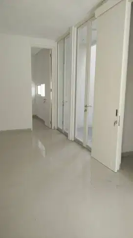 Rumah pojok perum the Gayungsari Surabaya selatan