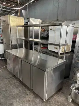 Undercounter chiller gea 3 pintu with upershelf mesin ori
Uk 180x70x85