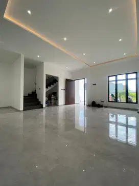 Rumah Baru Dijual di Setraduta Bandung Unit Ready