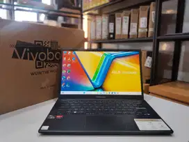 ASUS VIVOBOOK E1404FA RYZEN 5-7520U/RAM8GB/SSD512GB/GARANSI 03-09/2026