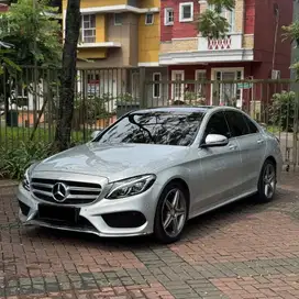 LOW KM! Mercedes-Benz C250 2016 AMG LINE