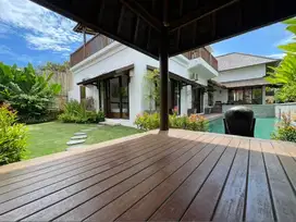 4 Bedrooms VILLA EMMA IN PADONAN CANGGU