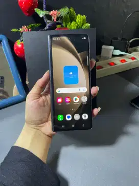 SAMSUNG Z FOLD 5 5G RAM 12/1TB INTER ALL OPERATOR 

TAMPILAN MEWAH