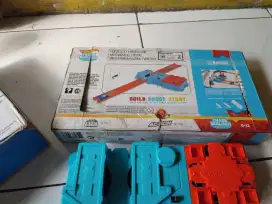 TRACK BUILDER BOOSTER + TRACK BALAPAN 4 LINE HOTWHEELS