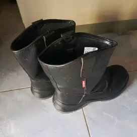Dijual sepatu Safety Cheetah