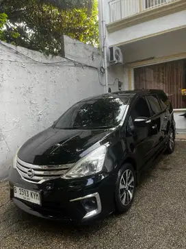 di jual mobil nissan grand livina tipe tertinggi hws tahun 2016