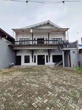 Rumah Cocok untuk Usaha di Raden Saleh Karang Tengah Tangerang – SHM