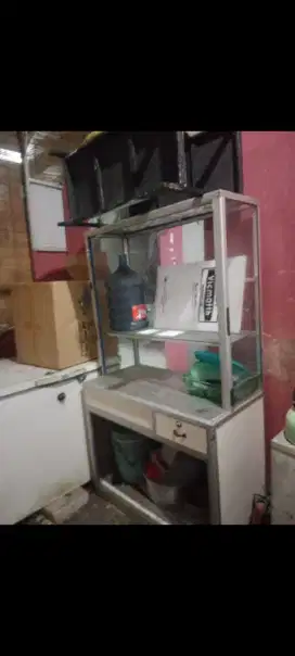 Di jual etalase murah