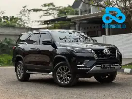 Toyota Fortuner 2.8 VRZ AT Hitam 2022