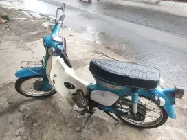 Motor honda c70 1981