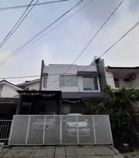 DIJUAL RUMAH SIAP HUNI 2 LANTAI BONA INDAH - lokasi STRATEGIS.