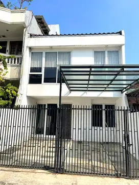 Rumah 6x18 108m type 3KT Perumahan Taman Kebon Jeruk Jakarta Barat