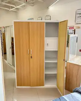 Obral murah lemari 3 pintu bahan metal anti karat