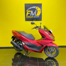 Honda PCX 160 2022 merah doff mesin halus