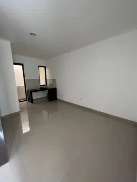 Green Royal Condo House Di Semanan Jakarta Barat Luas 5x10 Unit Rapi