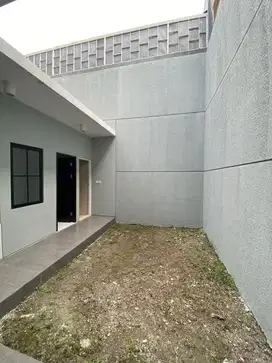 RUMAH NEW OAKWOOD CITRALAND STRATEGIS, MINIMALIS