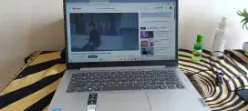 Laptop Lenovo second rasa baru