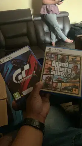 kaset ps5 gta 5 dan granturismo 7