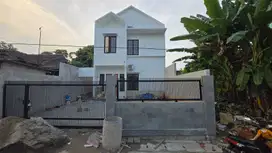 Rumah brandnew 2 lantai bumi puspitek asri