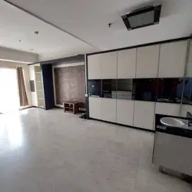 Dijual apartemen royal mediterania garden 3 br
