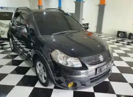 Suzuki Sx4 1.5 X-Over Bensin Matic 2010