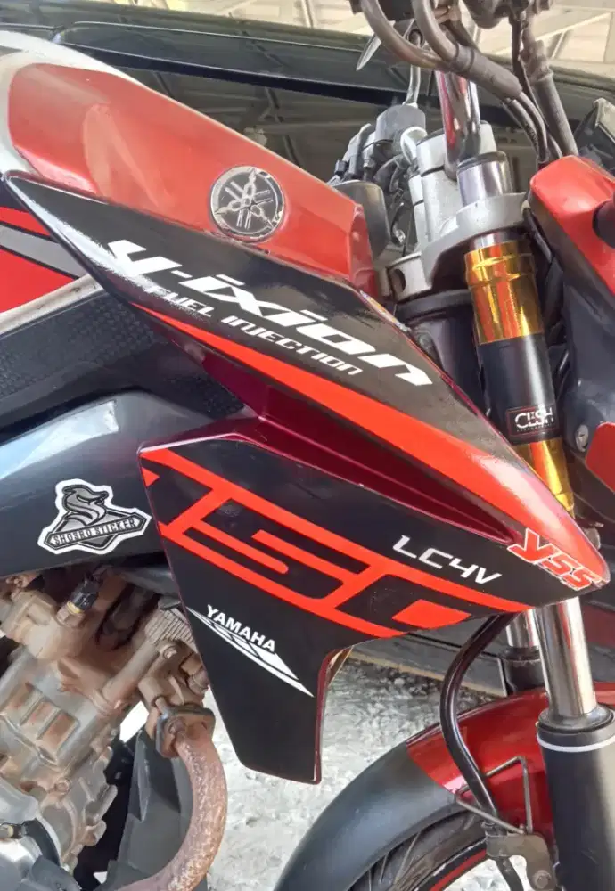 Jual sayap Vixion kiri kanan dan pelindung mesin bawah,siap pakai,