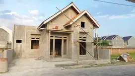 RUMAH READY MEWAH MURAH AMERIKA STYLE MEPET COLOMADU KARTASURA SOLO