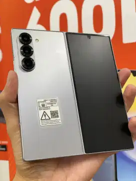 samsung galaxy zfold 6 second like new