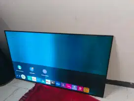 TV samsung LED AU8000k 60inch ada minus