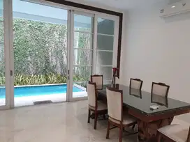 Rumah Disewa Rumah Bangka uk 280m2 , 3bedrooms Furnished at Jaksel