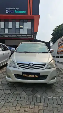Toyota Kijang Innova 2011 Bensin